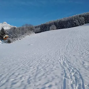  Appartement Dans Maison, à Proximité Du Village